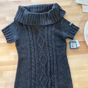 NWT. Women’s Columbia Cable Knit Short Sleeve